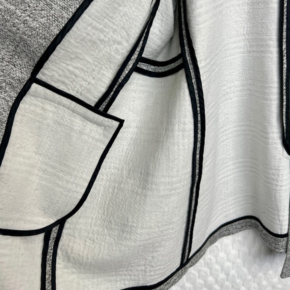 Torrid | 3X | Grey Textured Longline Oversized Boyfriend Blazer Jacket - Picture 6 of 8